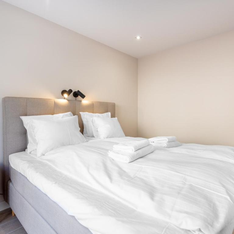 Blossom - Modern 2 bedroom apartment within walking distance to Benalmadena Pueblo - Apartment with Balcony - 11