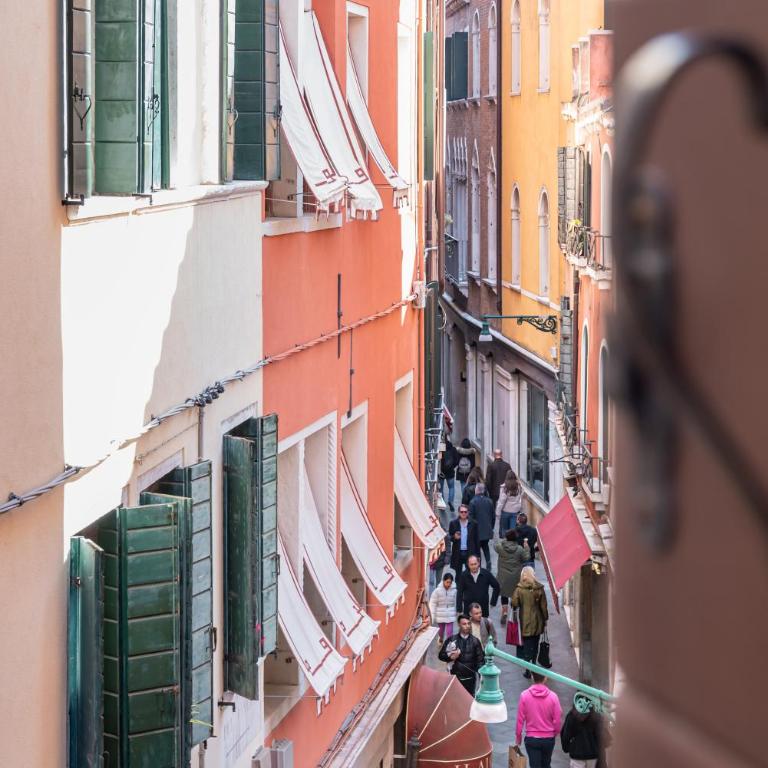 The Most Central In Venice [ San Marco Rialto ] - Three-Bedroom Apartment - 23