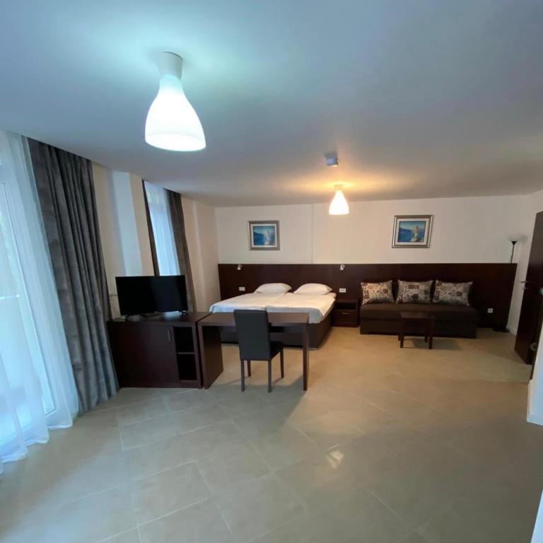 Hotel Vienna - Deluxe Double or Twin Room with Ocean View - 12
