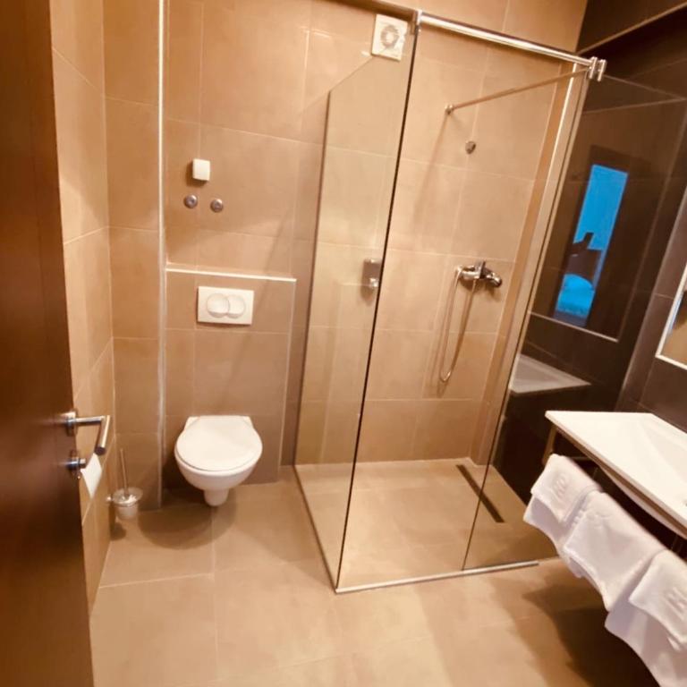 Hotel Vienna - Standard Double or Twin Room with Sea View - 10