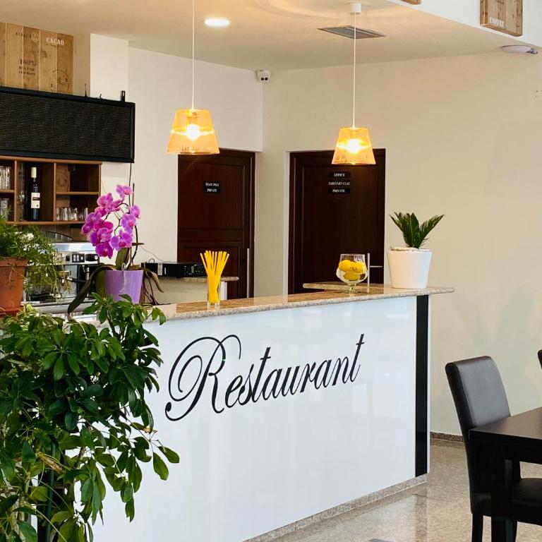 Hotel Vienna - Deluxe Double or Twin Room with Ocean View - 7