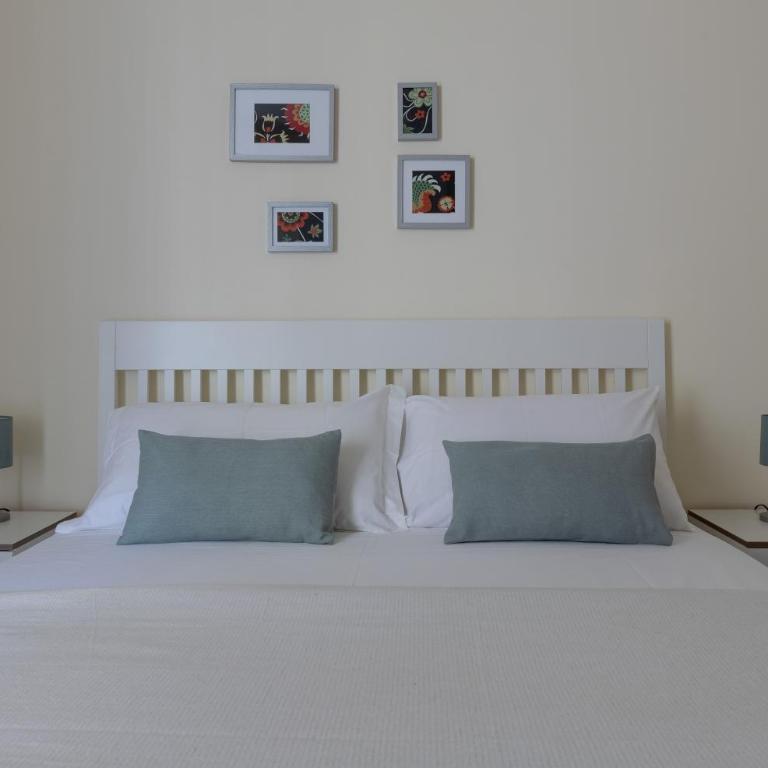 Relax Apartment Inn - Three-Bedroom Apartment - 17