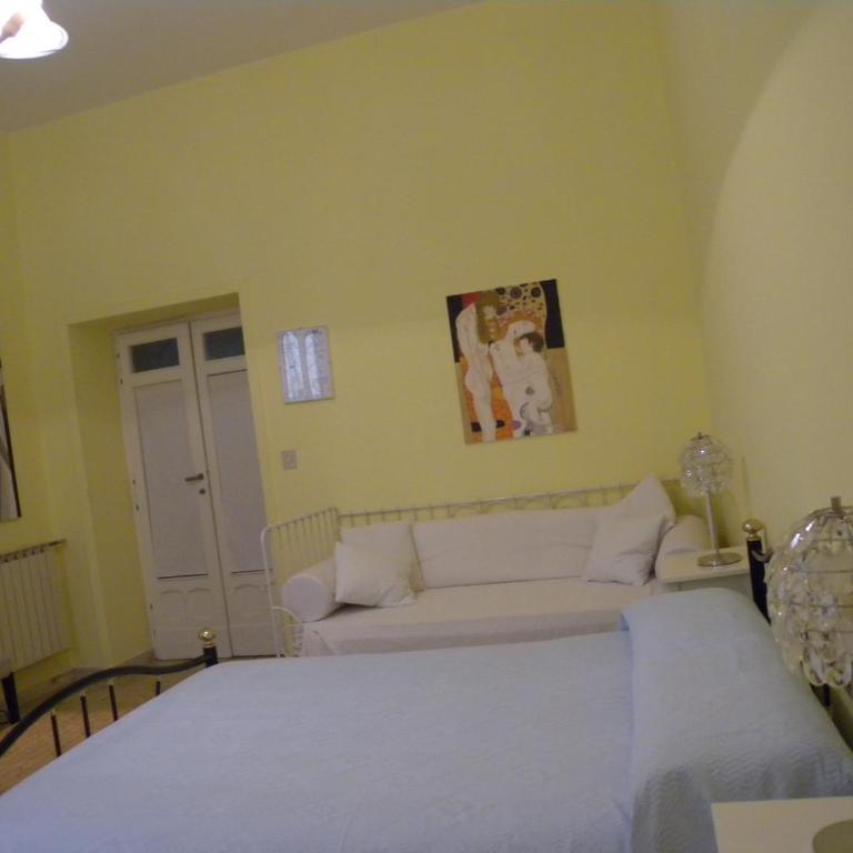Boezio43B&B - Camera Tripla con Bagno in Comune - 22
