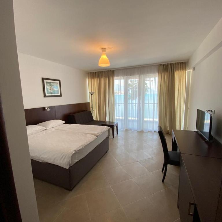 Hotel Vienna - Deluxe Twin Room with Sea View - 5