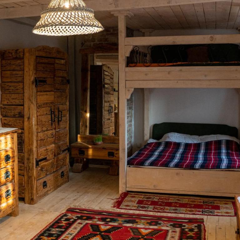 Old Wine House - Montenegro - Family Room - 13