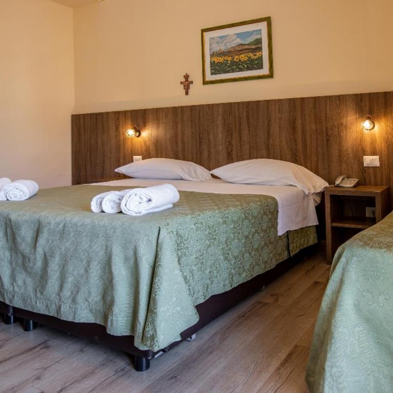 Hotel La Tavola Rotonda - Camera Tripla Standard - 3