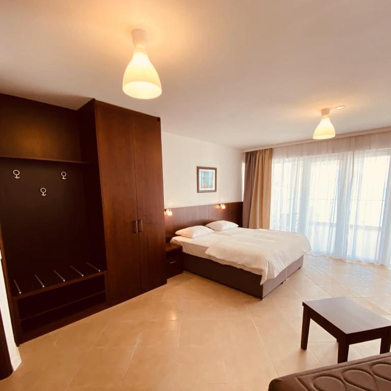 Hotel Vienna - Standard Double or Twin Room with Sea View - 2