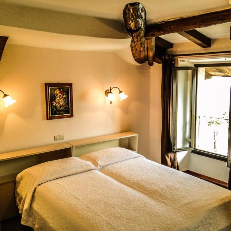 Albergo Bellavista - Camera Matrimoniale con Vista Lago - 2