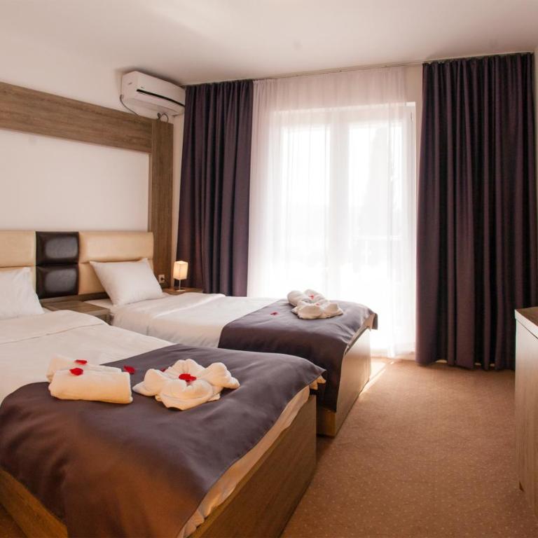 Guest House Aria - Dvokrevetna soba sa Bračnim Krevetom ili Zasebnim Krevetima, Balkonom i Pogledom na More - 12