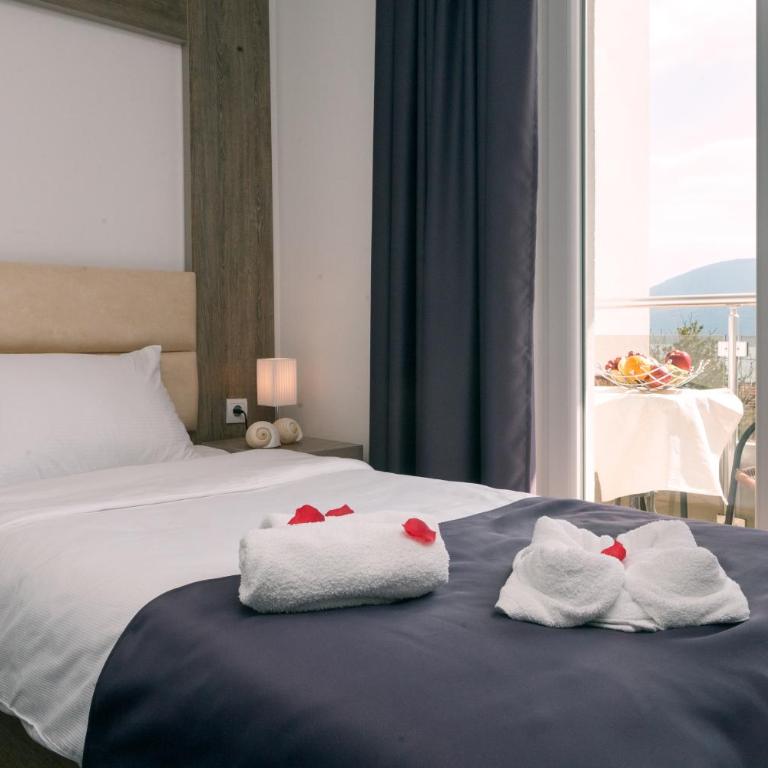 Guest House Aria - Dvokrevetna soba sa Bračnim Krevetom ili Zasebnim Krevetima, Balkonom i Pogledom na More - 7