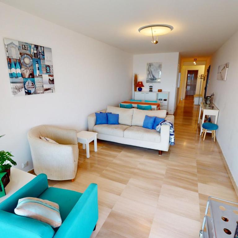 Bel appartement avec terrasse, piscine, parking et WiFi - FR-1-196-321 - Appartement - 5