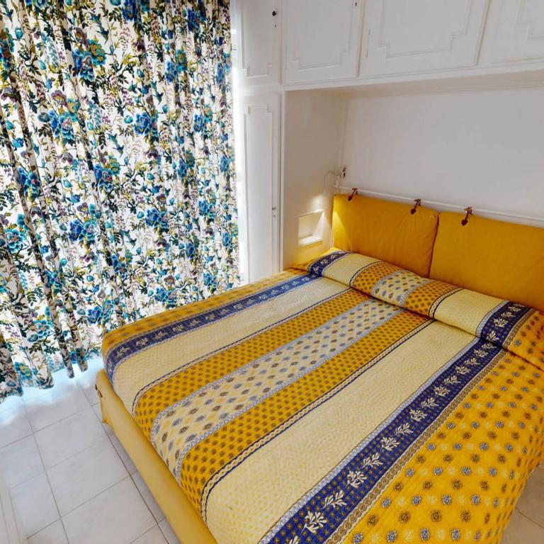 Bel appartement avec terrasse, piscine, parking et WiFi - FR-1-196-321 - Appartement - 8