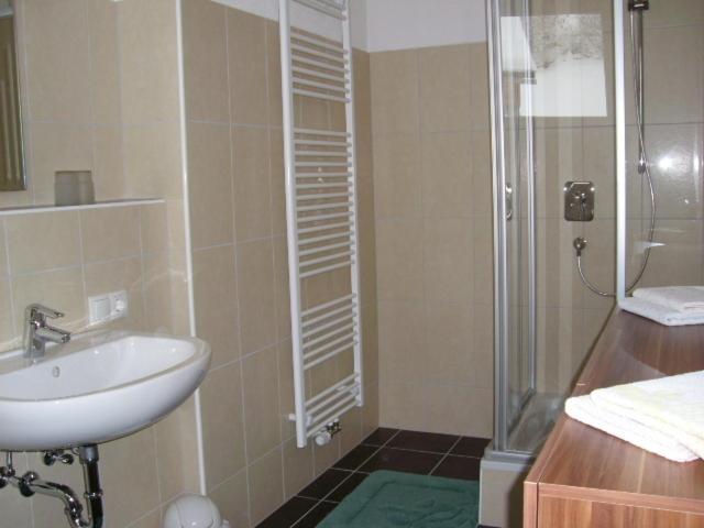 Haus Neurauter - Apartment mit 2 Schlafzimmern und Balkon - 8