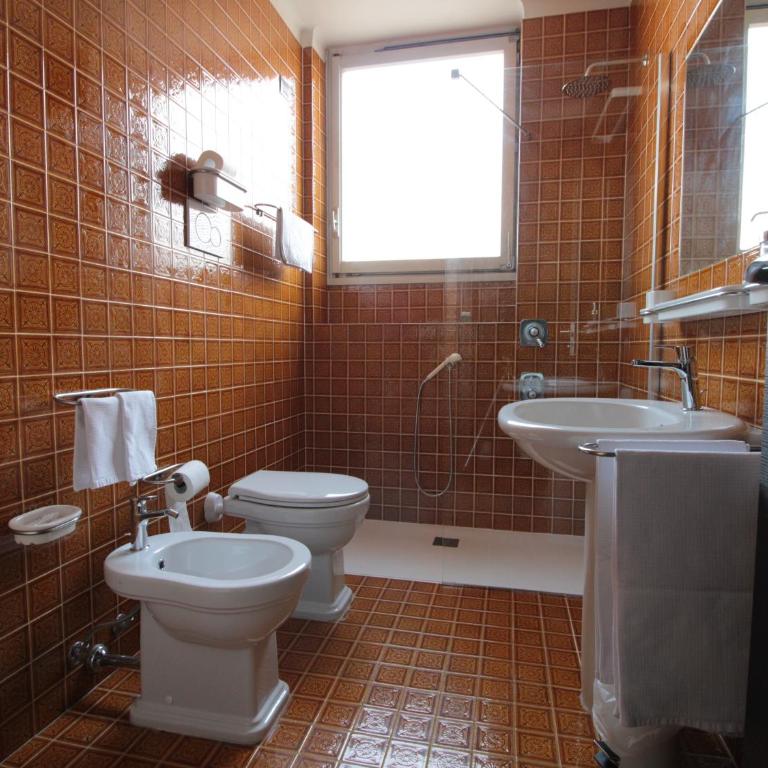 B&B Villa Mirella - Camera Matrimoniale con Bagno Privato - 7