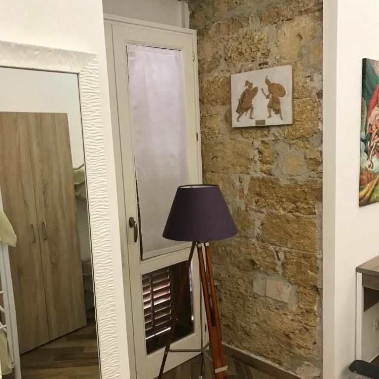 Ballarò Holiday - Three-Bedroom House - 9