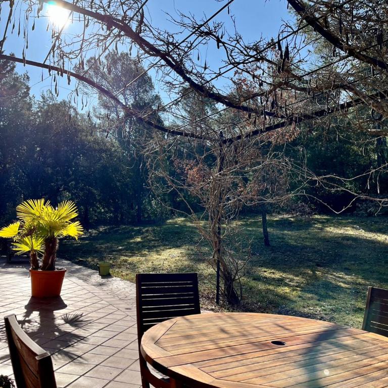 Natur & Jasmin Chambres d'hôtes naturistes en Provence - Chambre Double avec Salle de Bains Privative Extérieure - 15