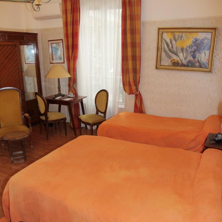 Hotel Cronstadt - Chambre Triple avec Salle de Bains Privative - 4