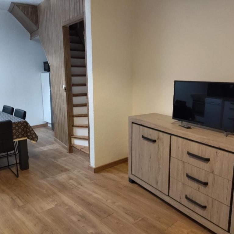 Les Hirondelles - One-Bedroom House - 12