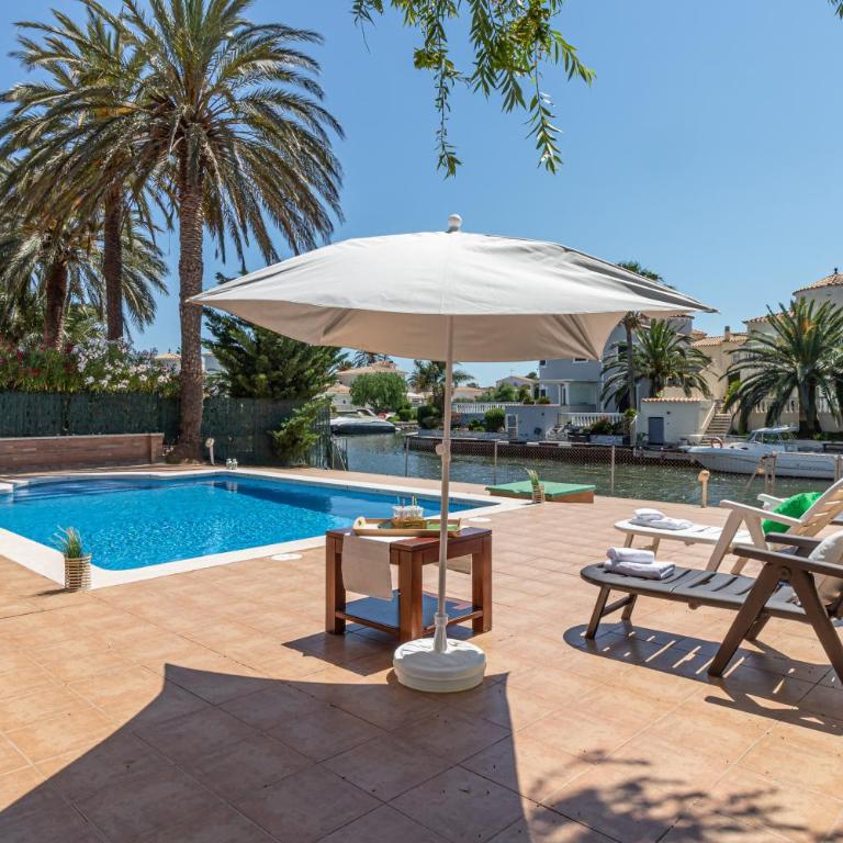 Apart-rent Villa Pani 0145 - Casa de 5 dormitorios con piscina privada - 2