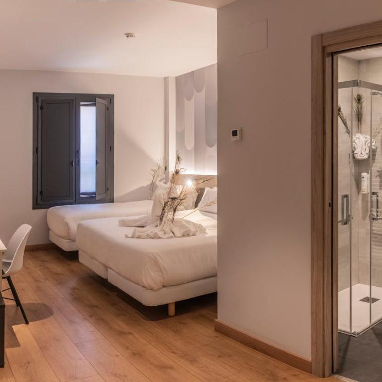 Hotel NERU con Encanto - Habitación Familiar Estándar - 11