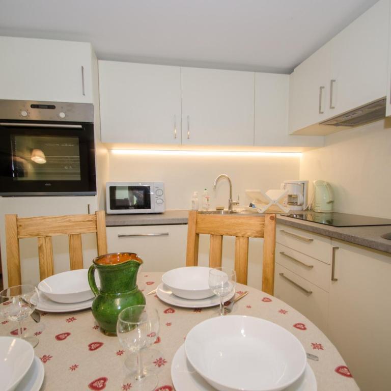Appartement rénové avec vue Mont-Blanc, parking et WiFi à Chamonix - FR-1-343-206 - Apartment - 9