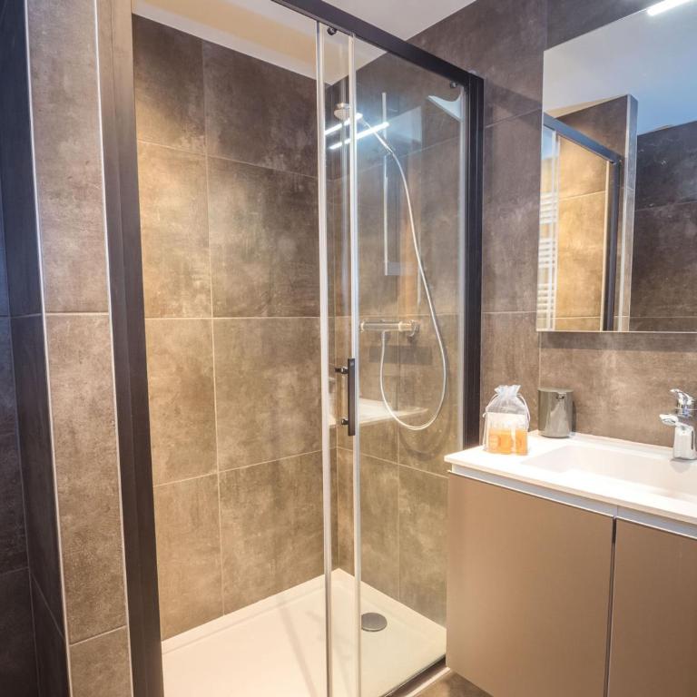 Appartement moderne avec balcon et parking à Chamonix - FR-1-343-220 - Apartamento - 7