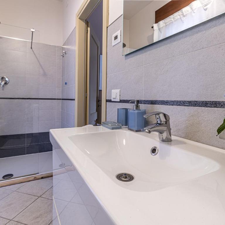 enJoy Home - Attico con idromassaggio e garage - zona Sant'Antonio - Appartamento con 1 Camera da Letto - 24