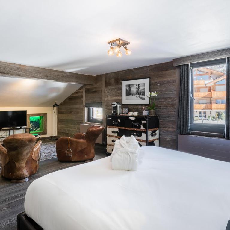 Hotel Farinet - Chambre Deluxe Double ou Lits Jumeaux - 3