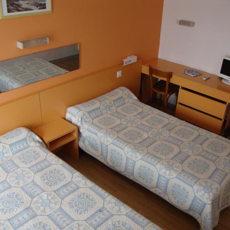 Hôtel Au Petit Languedoc - Chambre Lits Jumeaux - 1
