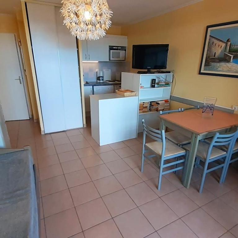 RIVAGES DE ROCHELONGUE Joli T2 piscine vue mer Rochelongue Cap d'Agde - Appartamento con Vista Piscina - 6