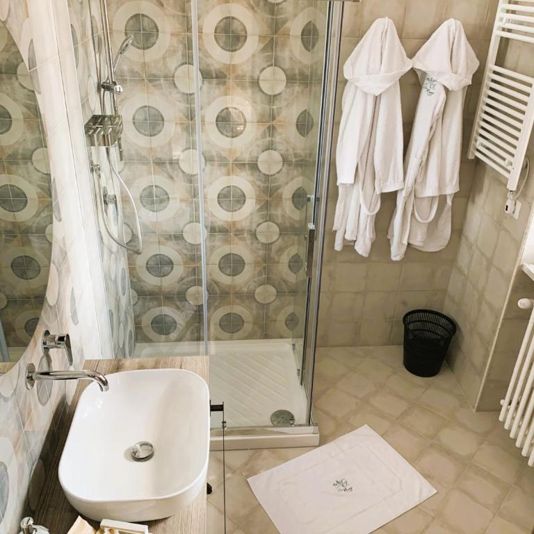 B&B Villa Maggi - Camera Queen con Vasca Idromassaggio - 11