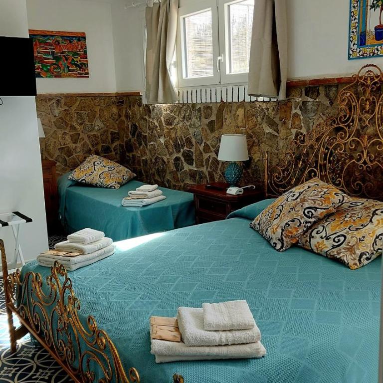 VFH Villa Flavia Eco B&B - Pool & Spa - Dreibettzimmer mit Poolblick - 10