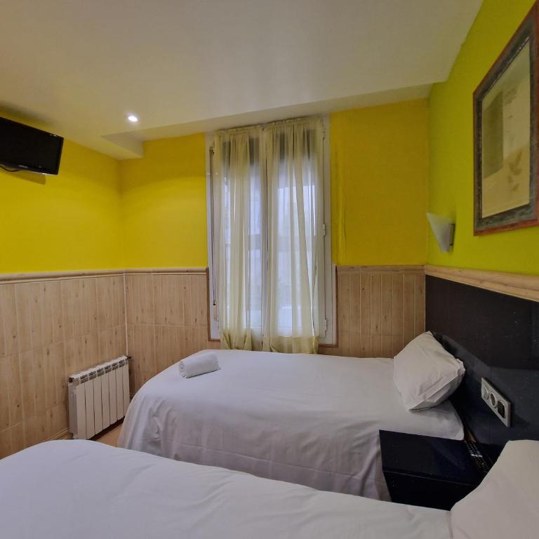 Pension Izar Bat Guesthouse - Self Check-in - Habitación Doble - 2 camas - 11