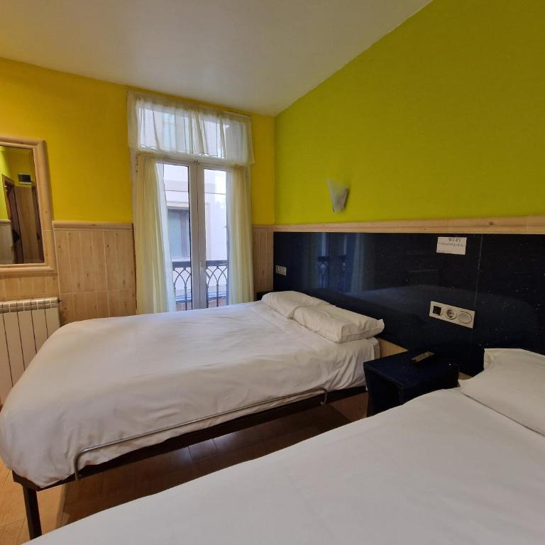 Pension Izar Bat Guesthouse - Self Check-in - Habitación Doble Estándar - 2 camas - 5
