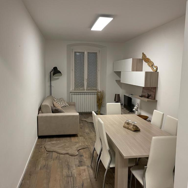 Casa vacanze Ginevra a Trieste - Appartamento con 2 Camere da Letto - 2