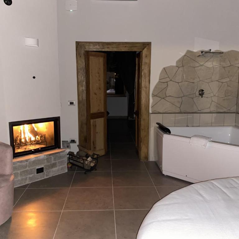 Villa Paladini - Suite Lit King-Size avec Baignoire Spa - 2