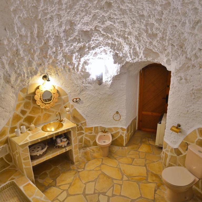 House&Cave Parking and Terrace, in the city - Villa - 21