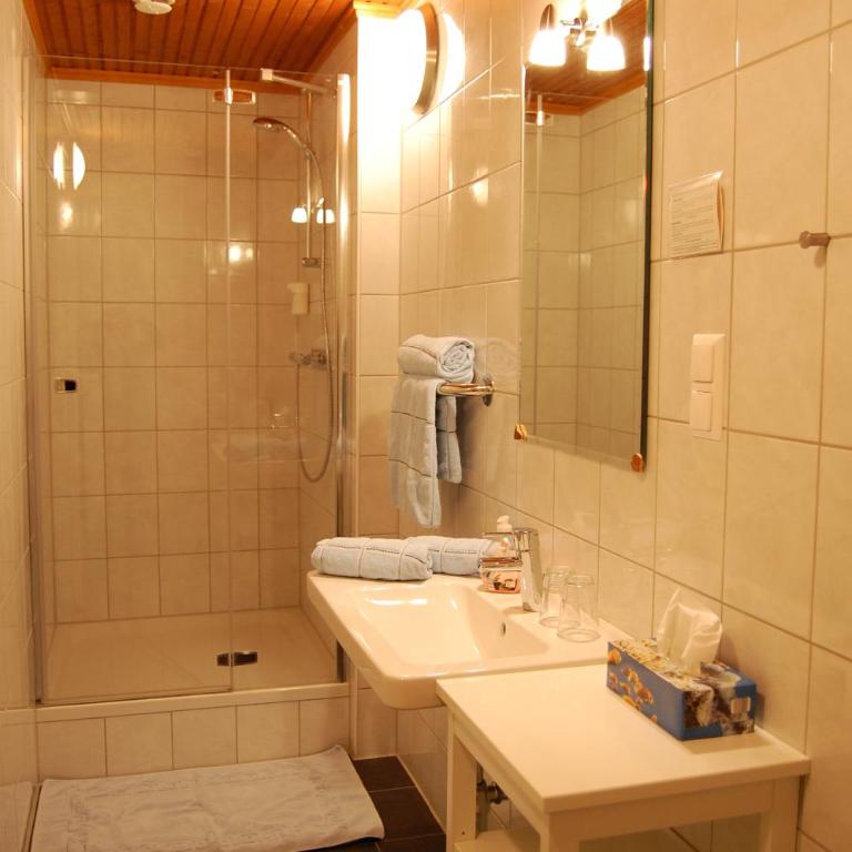 Gasthof Martinihof - Dreibettzimmer - 1