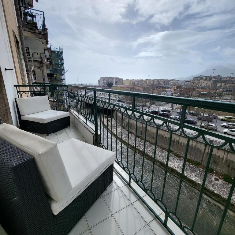 B&B Salerno Urban Suite 57 - Camera Matrimoniale con Balcone - 14