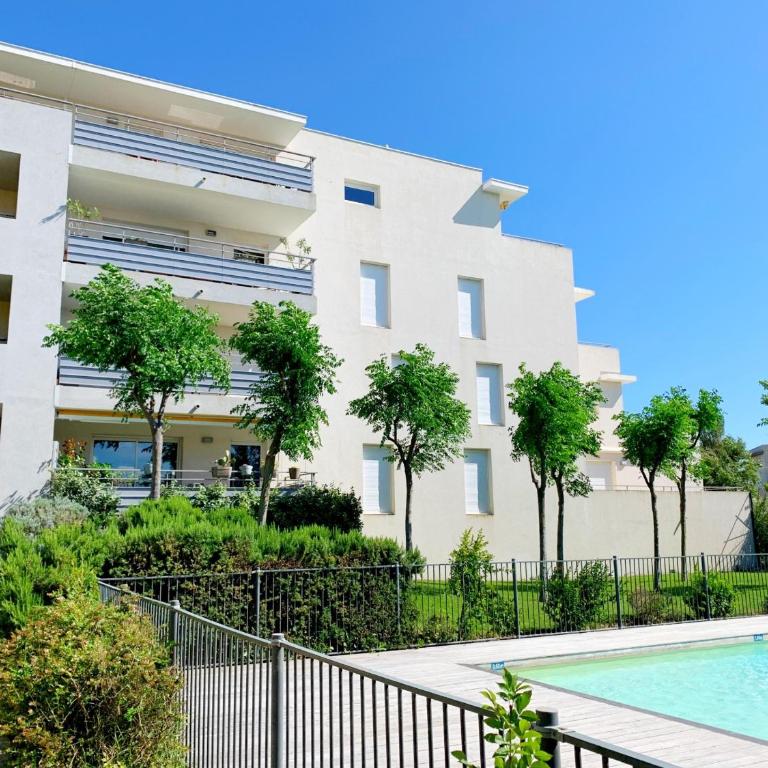 Appartement 3 pièces à Sète avec climatisation et parking privé - FR-1-338-497 - Appartement - 2