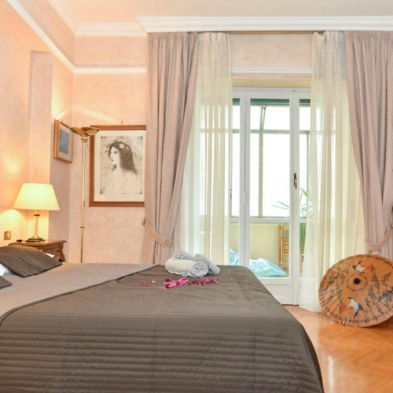B&B Classy Rome - Camera Matrimoniale con Bagno in Comune - 2