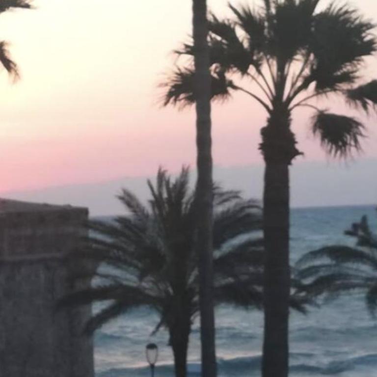Vue mer et remparts. Entre vieille ville et plages - Two-Bedroom Apartment - 10
