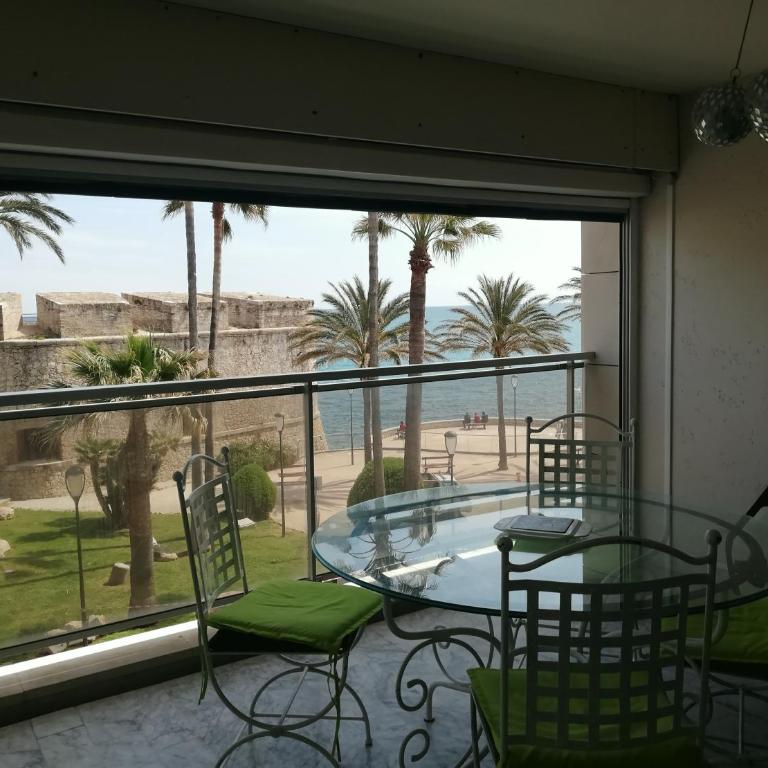 Vue mer et remparts. Entre vieille ville et plages - Two-Bedroom Apartment - 3