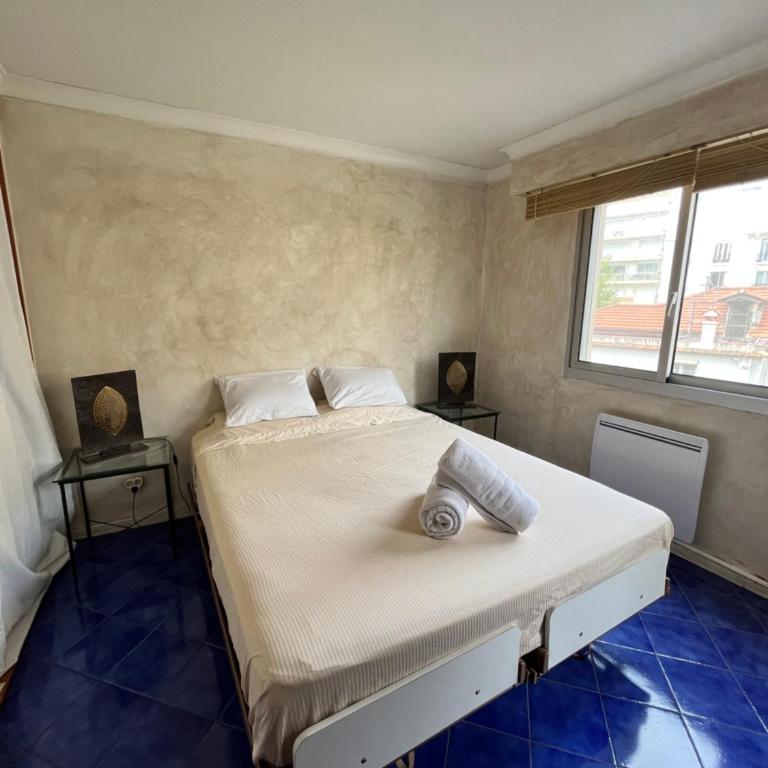 Vue mer et remparts. Entre vieille ville et plages - Two-Bedroom Apartment - 20