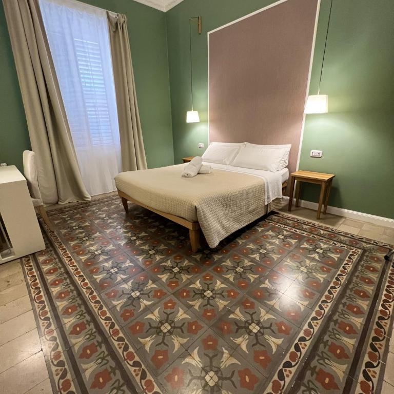 Bed in Spa - Suite with Spa Bath - 1