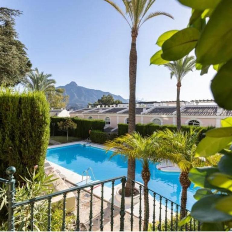Aloha Gardens in Puerto Banus (Marbella) - Apartamento de 2 dormitorios - 19