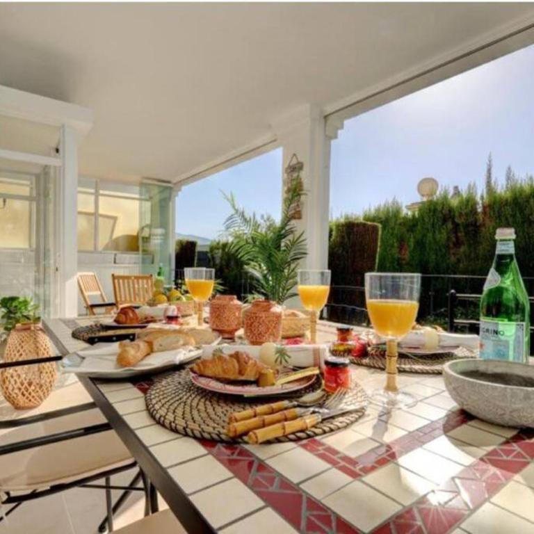 Aloha Gardens in Puerto Banus (Marbella) - Apartamento de 2 dormitorios - 9