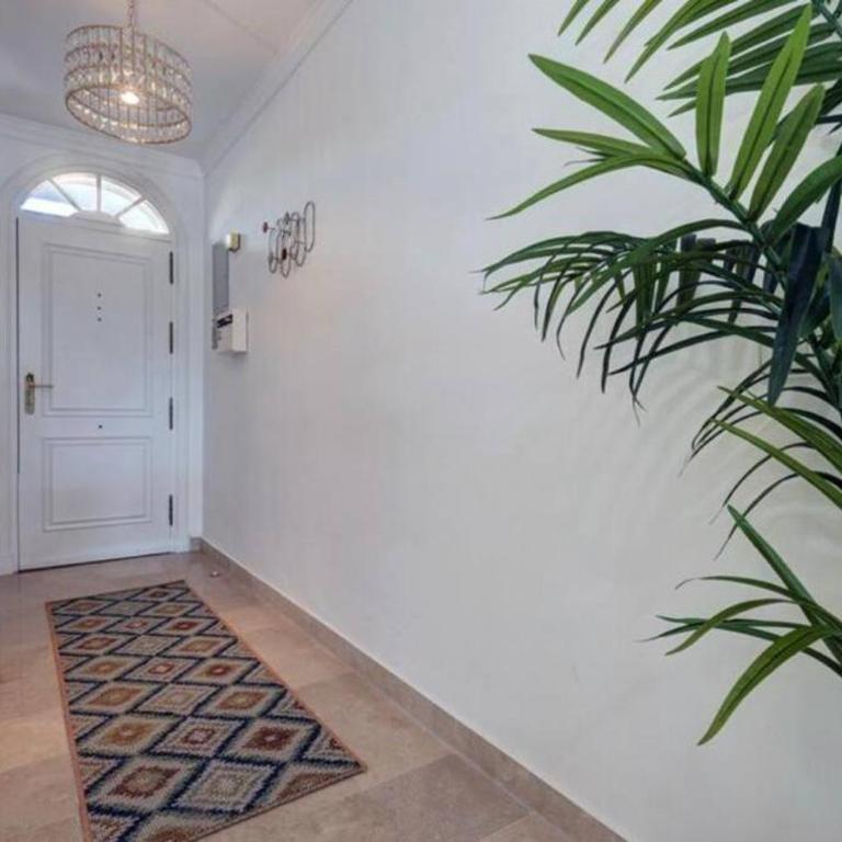 Aloha Gardens in Puerto Banus (Marbella) - Apartamento de 2 dormitorios - 5