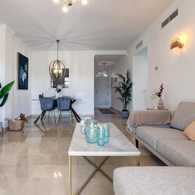 Aloha Gardens in Puerto Banus (Marbella) - Apartamento de 2 dormitorios - 3