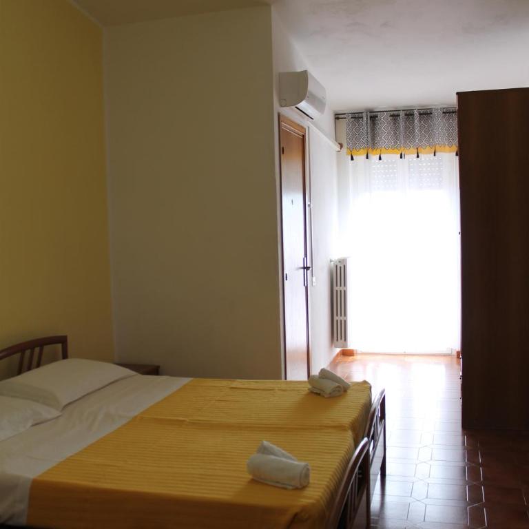 Piccolo Hotel Nuova gestione - Camera Deluxe (2 Adulti + 1 Bambino) - 7